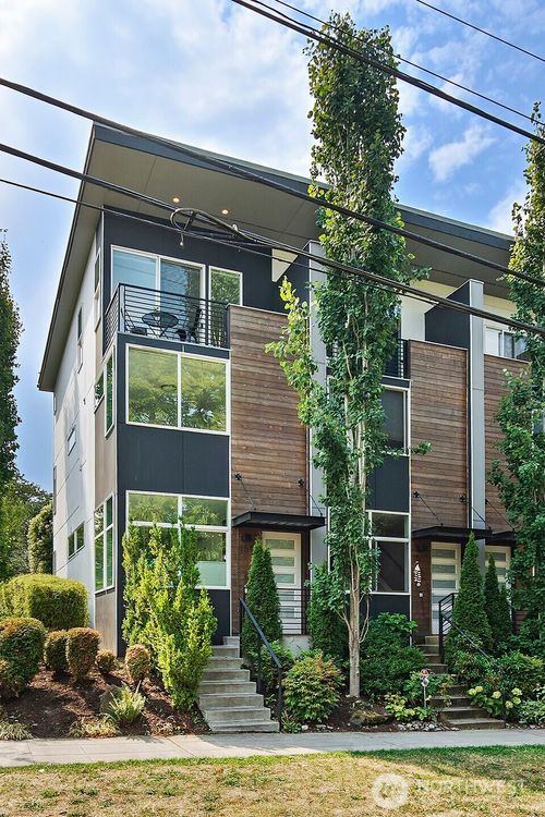 1159 Ne 55th St, Seattle, WA, 98105-3509 | Card Image