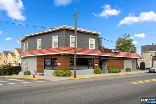 340 Paterson Ave, East Rutherford, NJ, 07073-1334 | Card Image