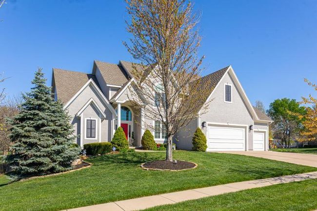 8127 Lone Elm Rd, House other with 5 bedrooms, 5 bathrooms and null parking in Lenexa KS | Image 58