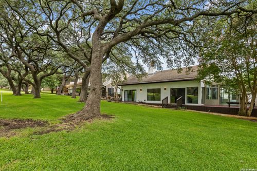 29342 Ridgeview Trl, Boerne, TX, 78015-4559 | Card Image