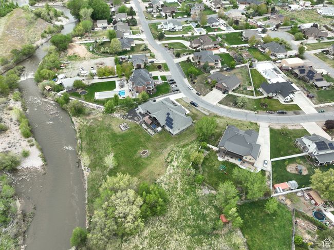 Aerial view featuring a residential view | Image 38