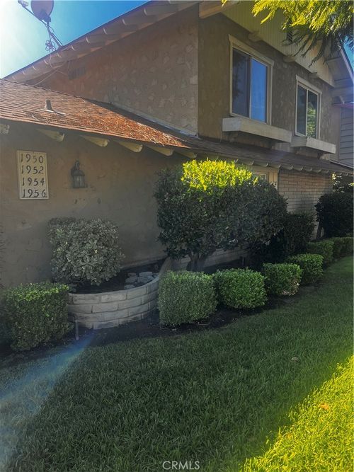 1950 Evergreen St, La Verne, CA, 91750-3533 | Card Image