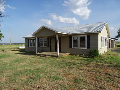 700 County Road 157, Colorado City, TX, 79512-2200 | Card Image