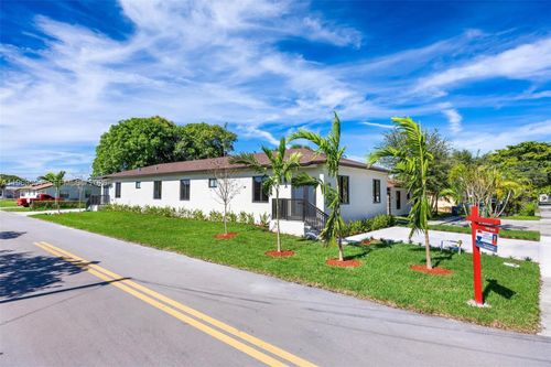 601 Nw 3rd Ave, Hallandale Beach, FL, 33009-3351 | Card Image