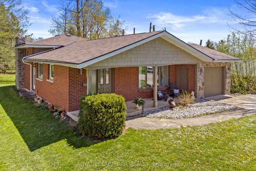 709 Mcnaughton St, Wiarton, ON, N0H2T0 | Card Image