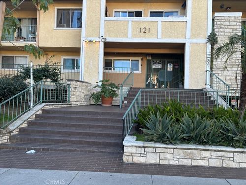 unit-103-121 Sinclair Ave, Glendale, CA, 91206-4019 | Card Image