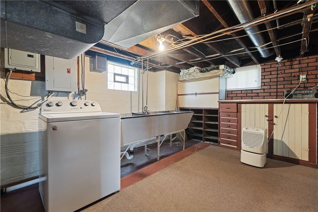 453 2 Nd St, House other with 3 bedrooms, 2 bathrooms and 3 parking in Washington PA | Image 23