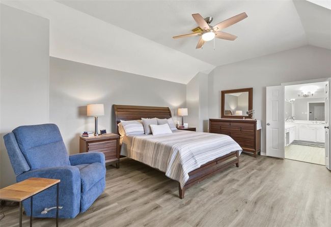1110 Enclave Sq W, Townhouse with 3 bedrooms, 3 bathrooms and 2 parking in Houston TX | Image 23