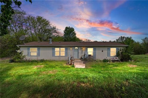 1583 Sw State Route 2, Holden, MO, 64040-9279 | Card Image