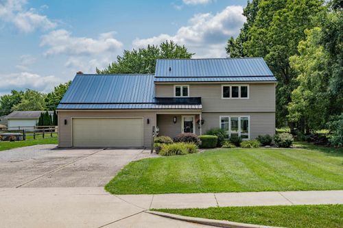9612 Moeller Rd, New Haven, IN, 46774-1955 | Card Image