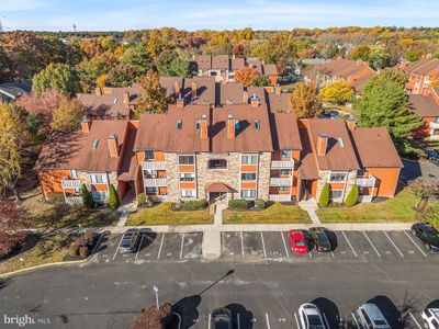 2111 Greenwood Court, Condo with 1 bedrooms, 1 bathrooms and null parking in MOUNT LAUREL NJ | Image 3