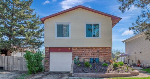 210 Mill Stream Dr, Bolingbrook, IL, 60440-2716 | Card Image