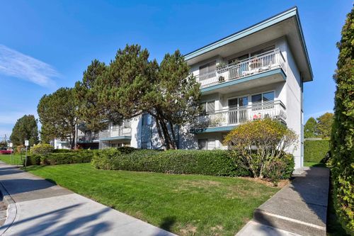 218-17707 57a Avenue, Surrey, BC, V3S1J2 | Card Image