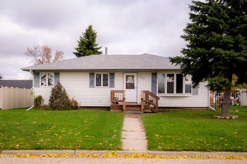 1008 15th St Sw, Jamestown, ND, 58401-5320 | Card Image