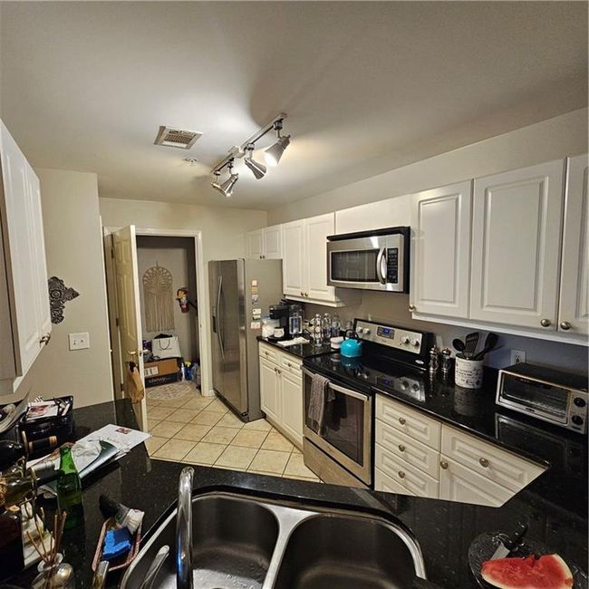 APT-1714 - 3334 Peachtree Rd Ne, Condo with 1 bedrooms, 1 bathrooms and 1 parking in Atlanta GA | Image 10