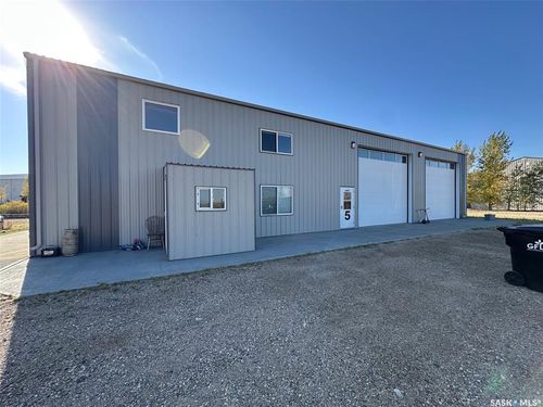 5-109 Industrial Dr, Bienfait, SK, S0C0M0 | Card Image
