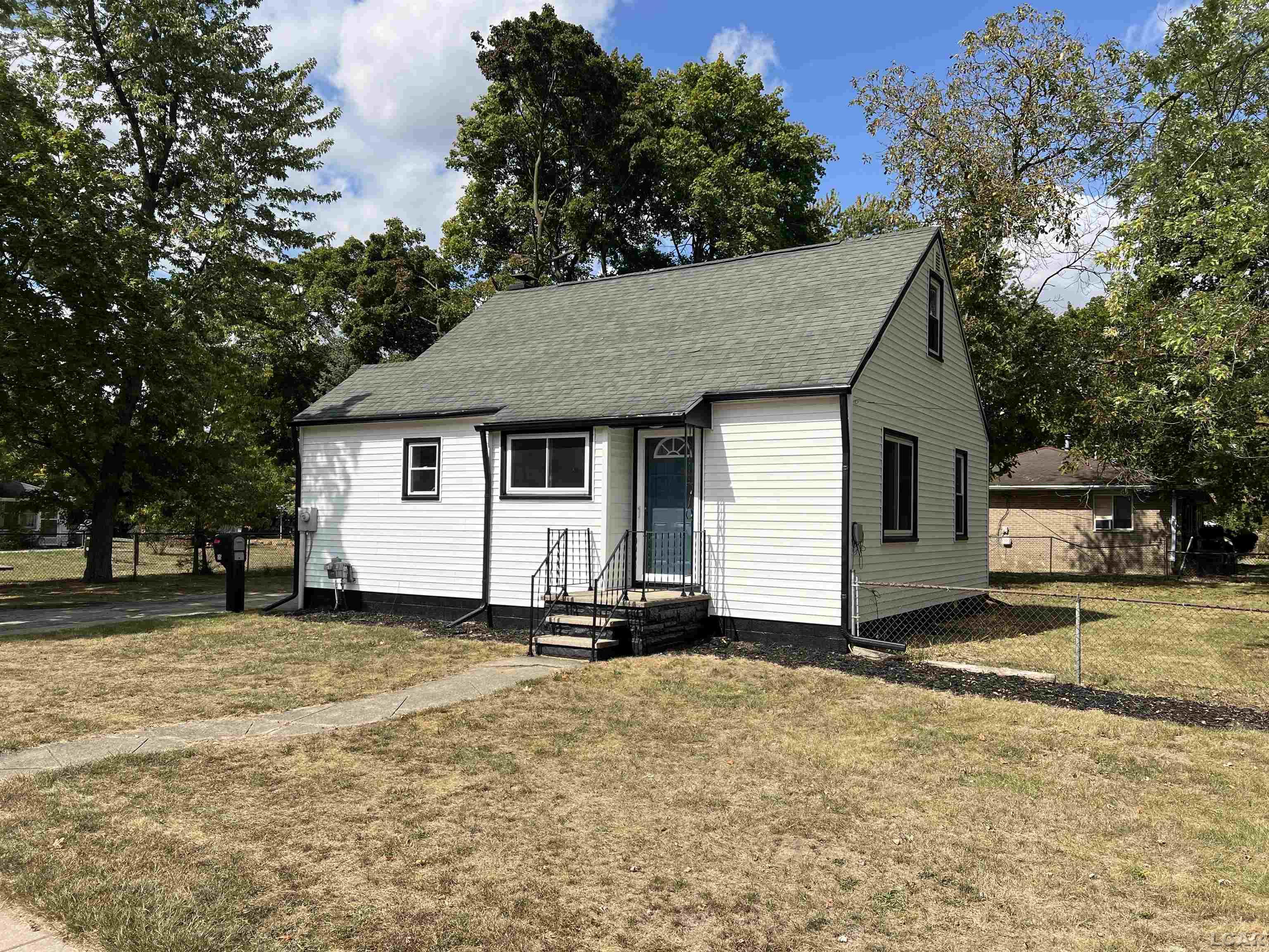 Pottawatamie St, Tecumseh, MI 49286