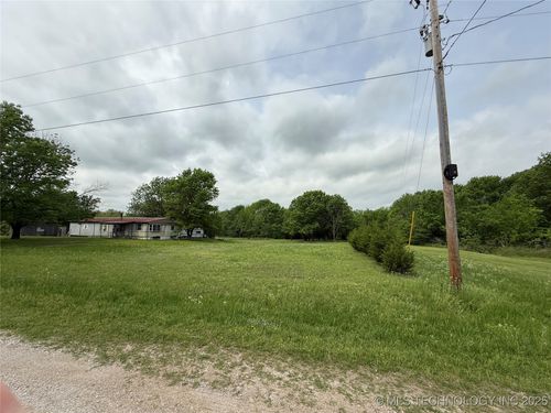 8425 Cartwright Rd, Mounds, OK, 74047-6185 | Card Image