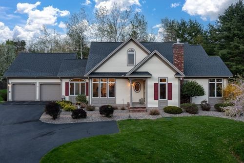 16 Hawkins Pond Lane, Salem, NH, 03079 | Card Image