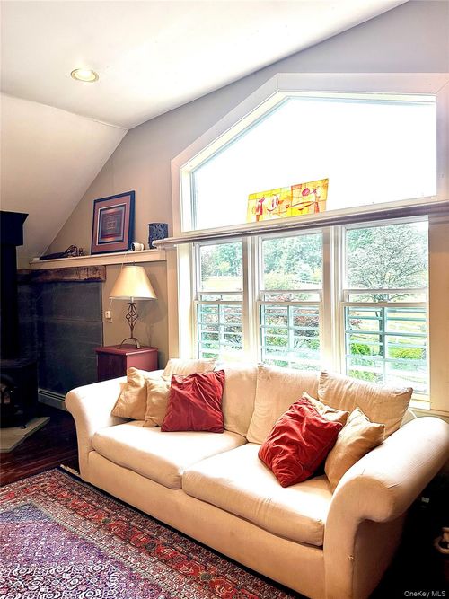 2-718 River Rd, Montgomery, NY, 12549-2153 | Card Image