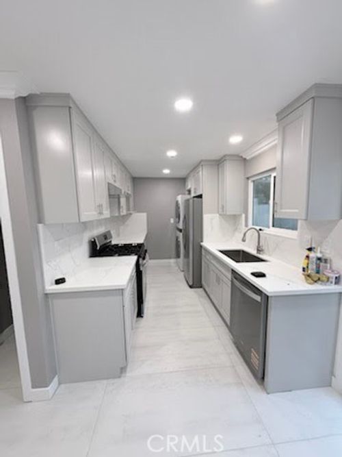 16586 Montego Way, Tustin, CA, 92780-4127 | Card Image