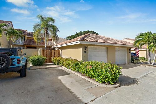271 Old Meadow Way, Palm Beach Gardens, FL, 33418-3737 | Card Image