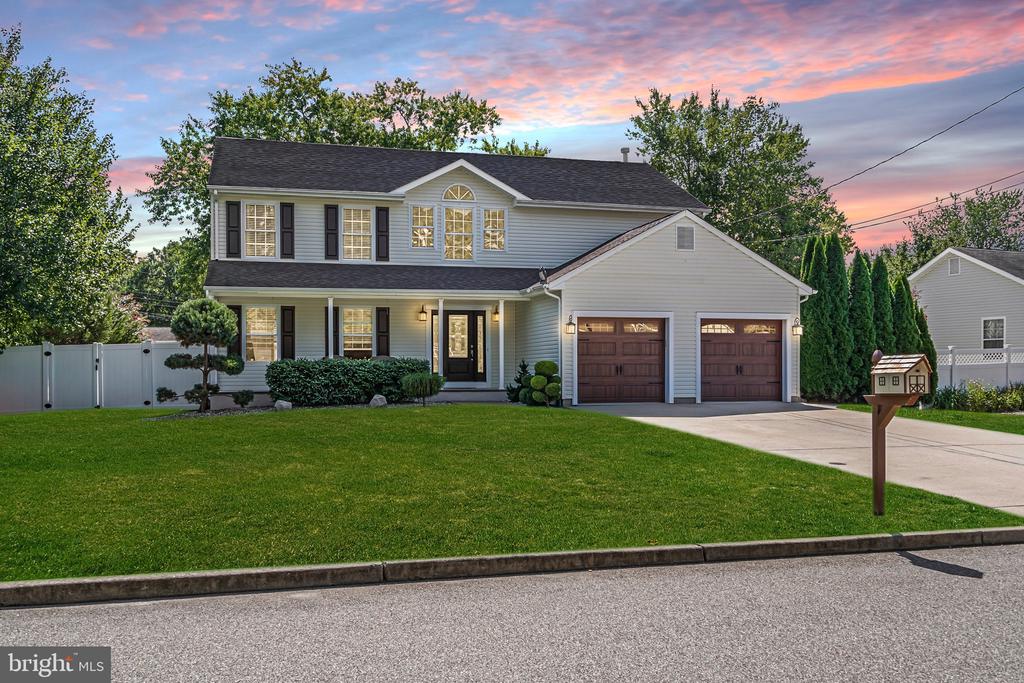 Hawser Ave, Manahawkin, NJ 08050