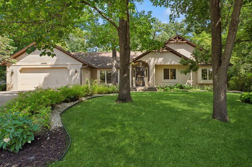 14991 Williamsburg Ct, Eden Prairie, MN, 55347-1523 | Card Image