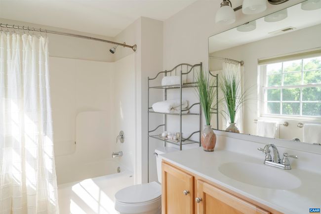324 8 Th St Nw, House other with 3 bedrooms, 3 bathrooms and null parking in CHARLOTTESVILLE VA | Image 23