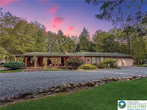 40 Lakeside Ln, Albrightsville, PA, 18210-3569 | Card Image