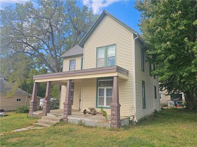 View of front of property featuring a porch | Image 2