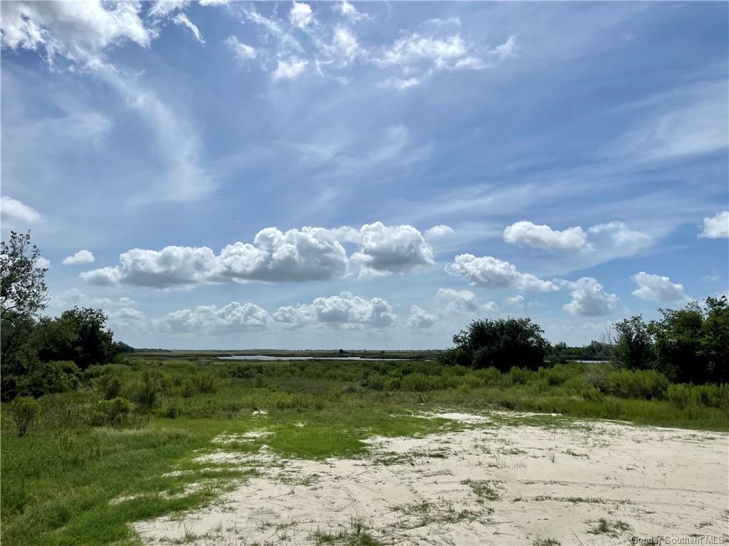 Land in Sulphur 2