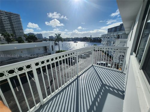 423-1913 S Ocean Dr, Hallandale Beach, FL, 33009-5953 | Card Image