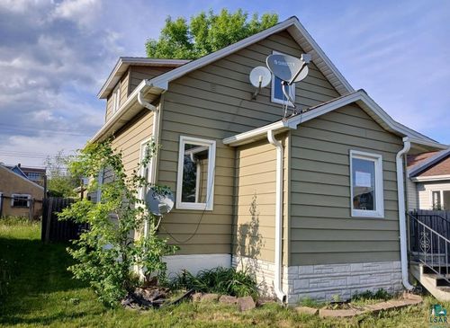 112 W 3rd Ave N, Aurora, MN, 55705-1332 | Card Image