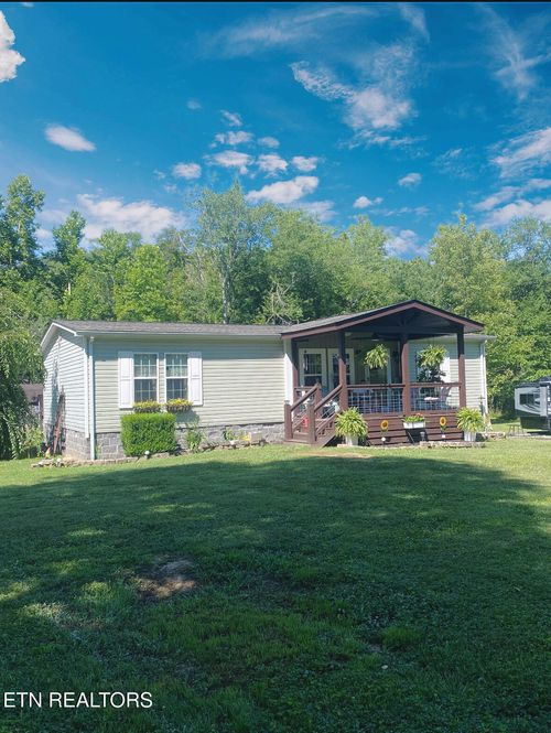 163 Wooldridge Ln, Jellico, TN, 37762-3511 | Card Image