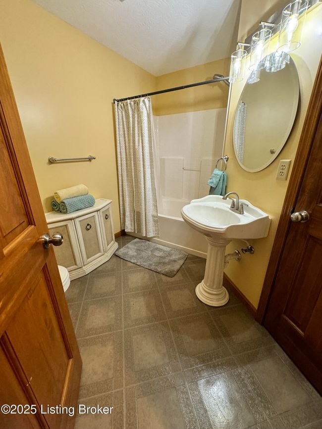 601 Indian Ridge Rd, House other with 4 bedrooms, 3 bathrooms and null parking in Falls Of Rough KY | Image 54