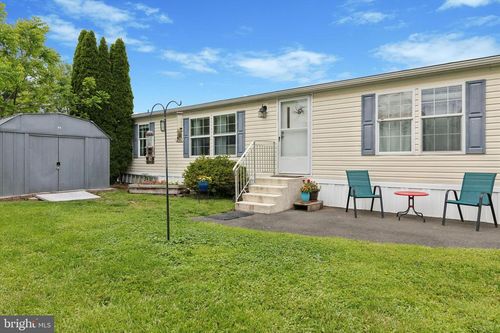 422 Ford Hook Rd, DOYLESTOWN, PA, 18901-3046 | Card Image