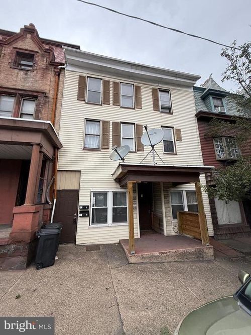 1125 Centre St, Ashland, PA, 17921-1205 | Card Image