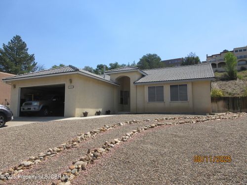 4300 N Dustin Ave, Farmington, NM, 87401-9245 | Card Image