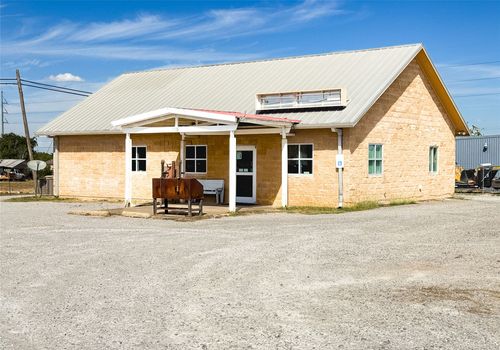 115 E 8th St, Cisco, TX, 76437-3129 | Card Image