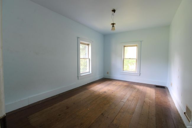 11 Water St, House other with 5 bedrooms, 2 bathrooms and null parking in Union Mills IN | Image 15