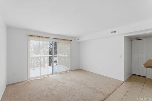 apt-f-924 Chestnut Hill Dr, Auburn Hills, MI, 48326-3668 | Card Image