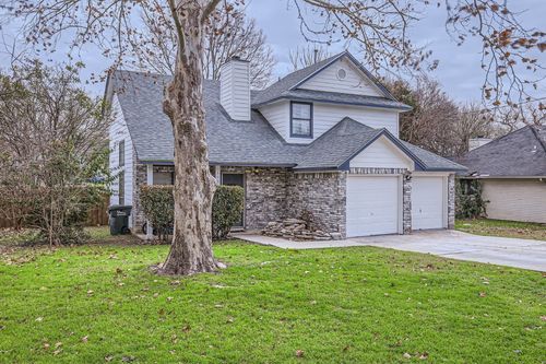 1931 Lisa Ln, San Marcos, TX, 78666-2234 | Card Image