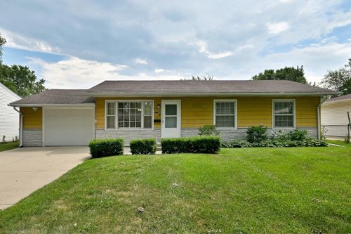 1675 Evergreen Ave, Hanover Park, IL, 60133-3661 | Card Image