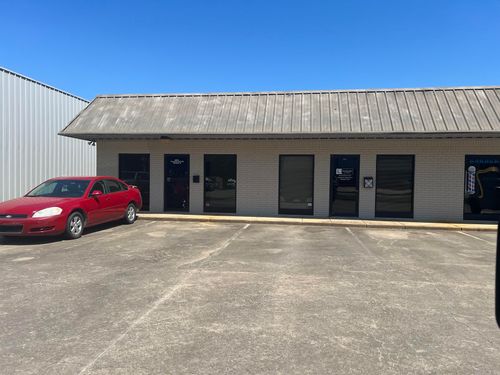 206 Plaza Blvd, Cabot, AR, 72023-3750 | Card Image