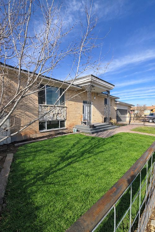 15579 3800, Altamont, UT, 84001-9743 | Card Image