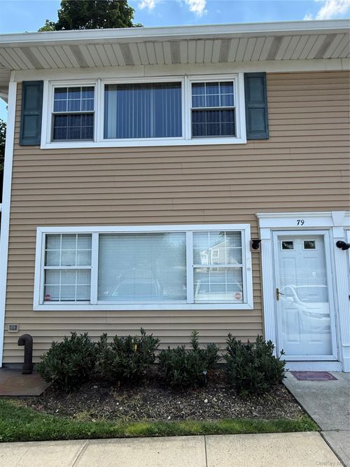 79-1 Atlantic Ave, Farmingdale, NY, 11735-2772 | Card Image
