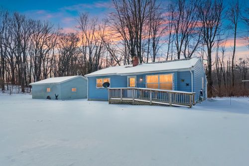 36259 Mill Lake Rd, Gobles, MI, 49055-9669 | Card Image