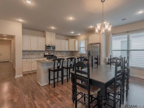 7844 W Pelican Lakes Ave, Baton Rouge, LA, 70820 | Card Image