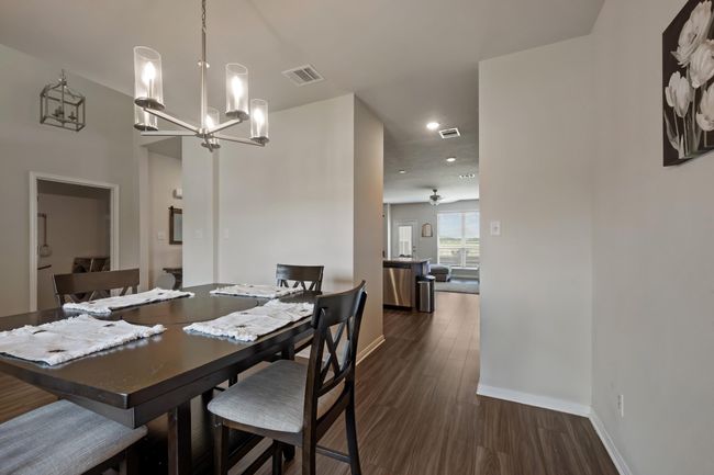 2040 Muscadine Trl, House other with 3 bedrooms, 2 bathrooms and 2 parking in Brenham TX | Image 7